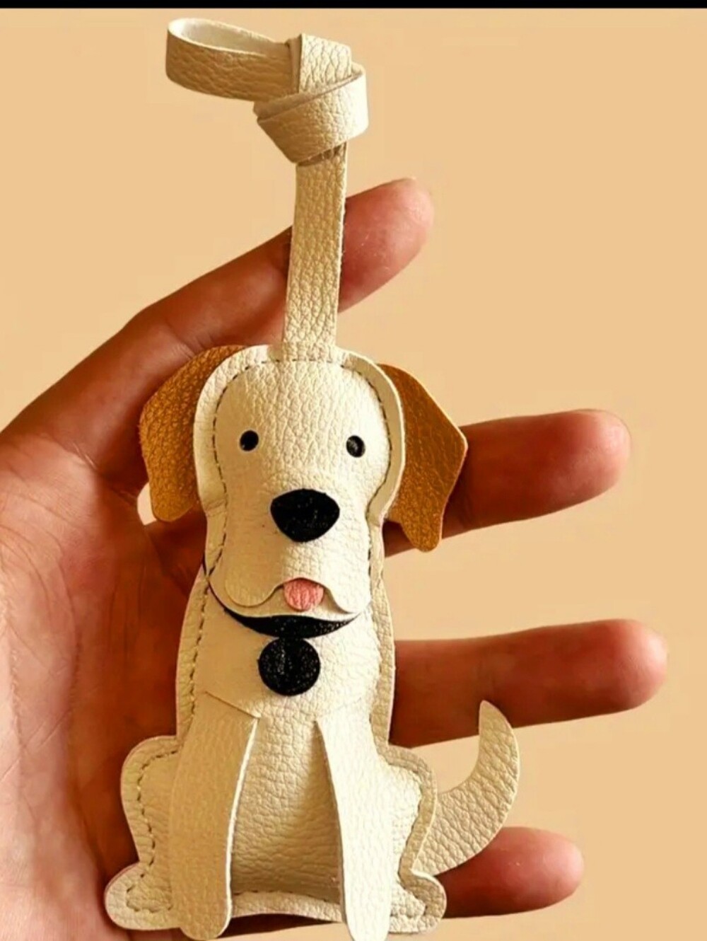 Labrador Dog Charm Keychain - Picture 2 of 3